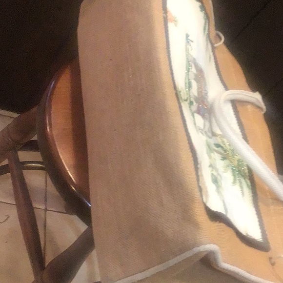 FAITH KNIGHT TOTE BAG - Picture 8 of 8